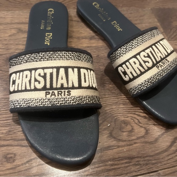 Christian Dior slides - Picture 6 of 7